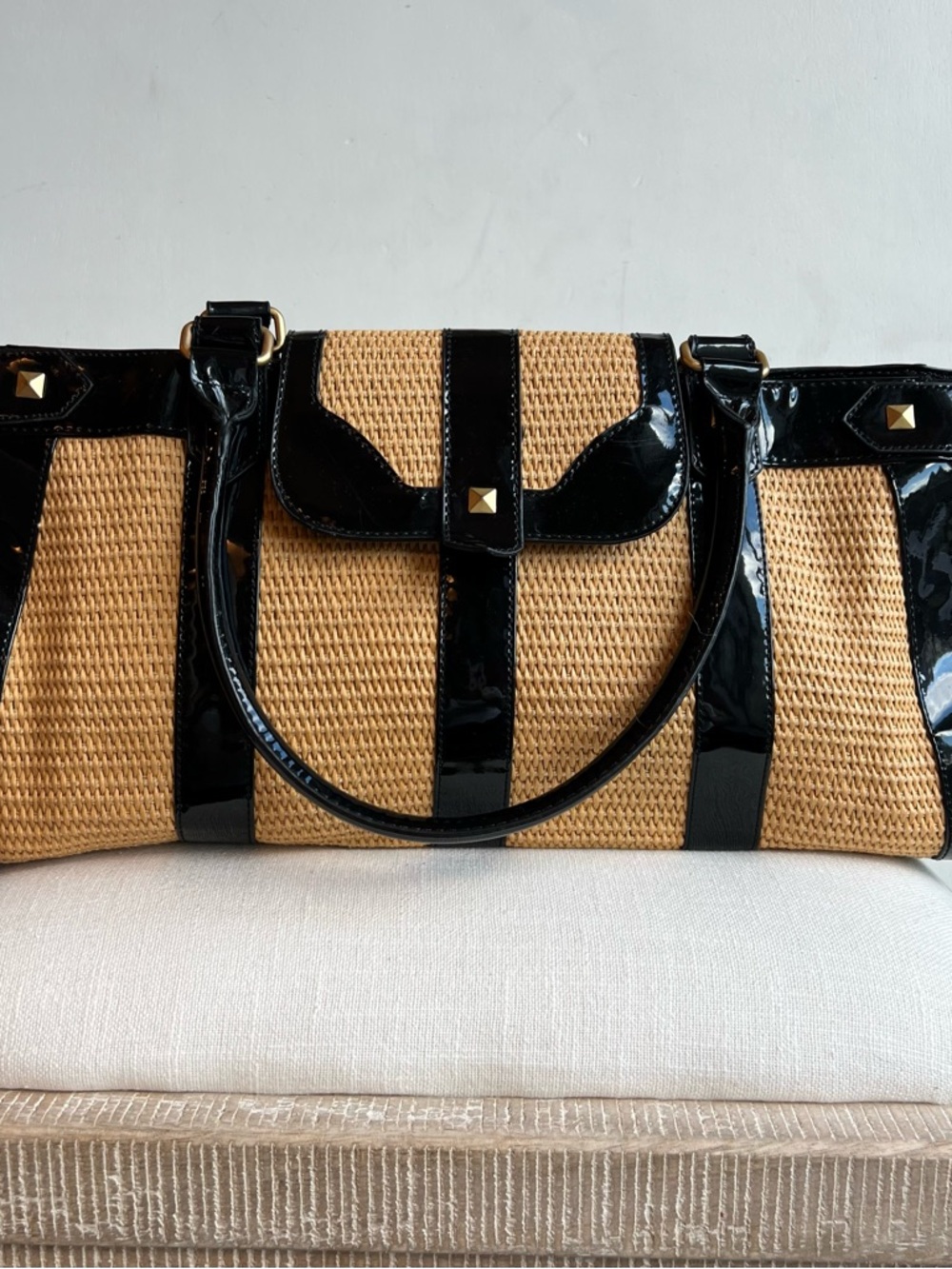 Sondra Roberts designer handbag by SR Squared, raffia & faux patent leather